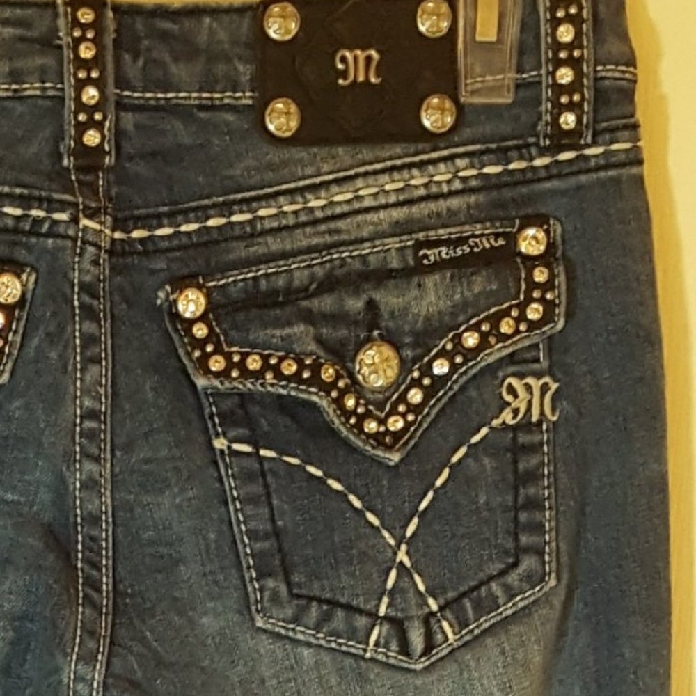 Miss Me Boot Cut Jeans Size 29